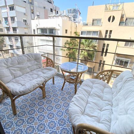 Sea Suites Tel Aviv Exterior foto