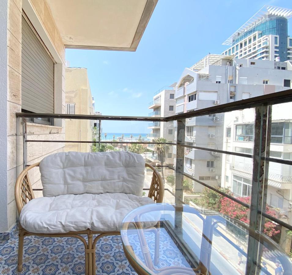 Sea Suites Tel Aviv Exterior foto