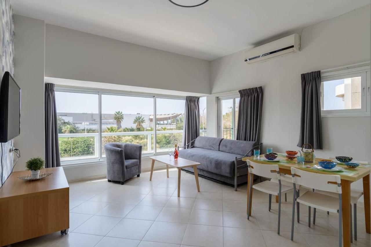 Sea Suites Tel Aviv Exterior foto